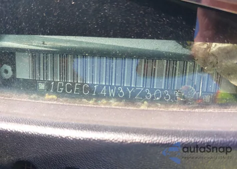 2000 Chevrolet Silverado 1500 из США, поврежденный, VIN 1GCEC14W3YZ303315